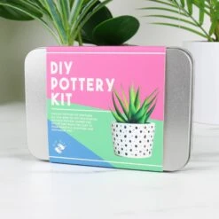 GIFT REPUBLIC Pottery Kit -Fresh Plant World 86a0adf1f9f89d7da52bc425db78a31361a06e67e9039187f950cead426ec5ae